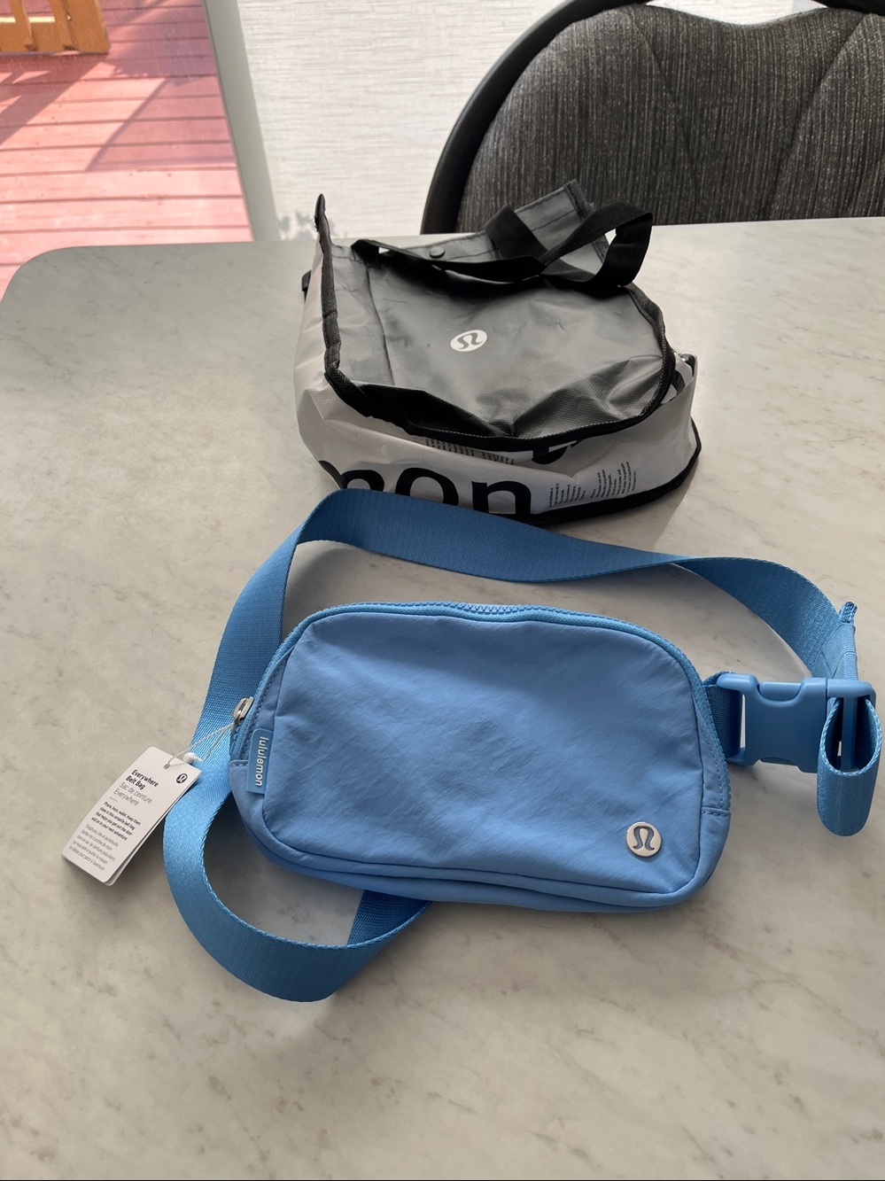 Luluemon Eveywear Belt Bag NWT.  Blue - Picture 7 of 7